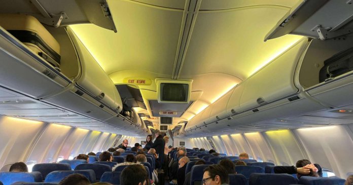 Alertă de securitate la aeroportul din Strasbourg: Eurodeputați români reținuți în aeronavă