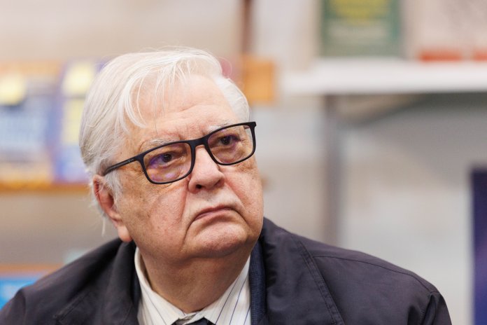 Decesul lui Mircea Coșea, cunoscut analist economic, la 83 de ani. Mesajul său public final referitor la internarea la Spitalul Floreasca.