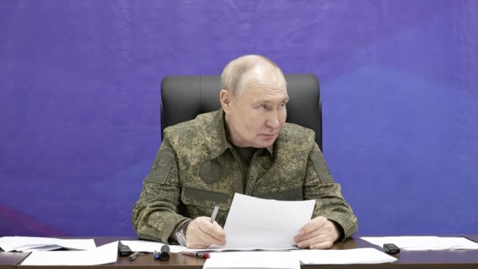 FT: Consilierii lui Putin l-au păcălit cu rapoarte militare false că Rusia va învinge în curând în războiul din Ucraina