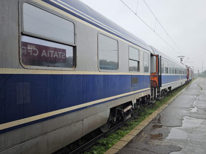 Angajații CFR suspectați de fraudă cu bilete foloseau ChatGPT pentru a-și elabora răspunsurile în fața cercetătorilor.