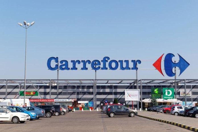 Frații Pavăl (Dedeman) sunt în discuții pentru cumpărarea rețelei Carrefour România de la francezi. Suma oferită