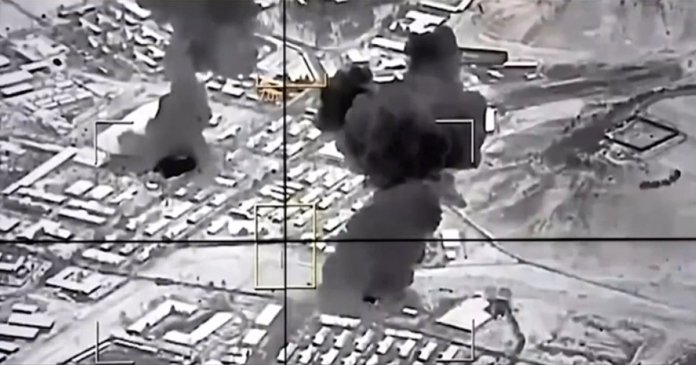 Pakistan a realizat atacuri aeriene împotriva unor obiective din Afganistan. Ministrul apărării din Islamabad vorbește despre...