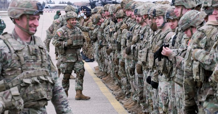 SUA plănuiește să disloce avioane de vânătoare și soldați în România, în contextul tensiunilor cu Iranul. Tema...