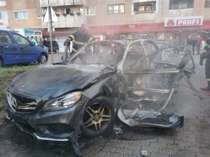 Zeci de mii de euro din bogăția lui Ioan Crișan, utilizate de Laura Dronca și partenerul său, popular pe Facebook, pentru excursii.