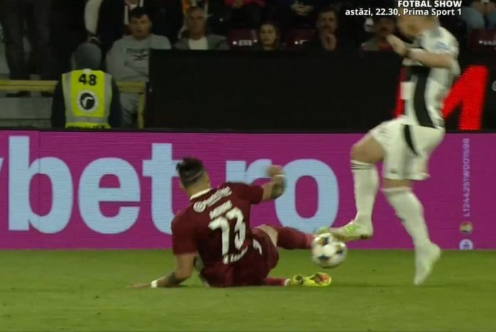 Acuzații după CFR Cluj - U Cluj: „Kovacs a fost influențat de VAR să nu arbitreze!”