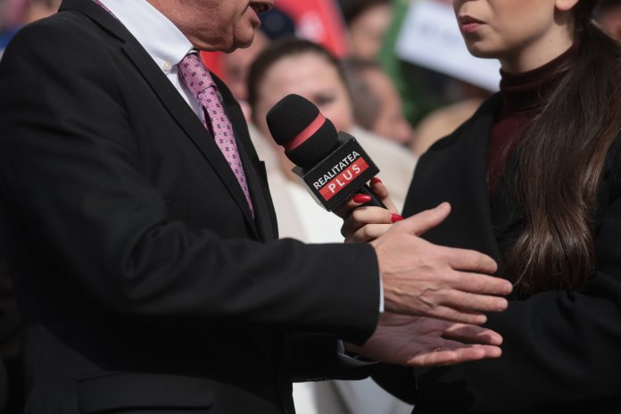 BREAKING: Realitatea Plus is permitted to resume broadcasting. The Bucharest Court of Appeal has put a hold on the CNA's ruling.