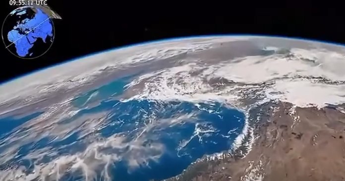 Imagini neobișnuite ale Mării Negre din cosmos, capturate de capsula Orion în cadrul misiunii Artemis II.