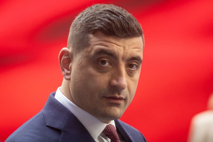 INTERVIU Ce va urma după moțiunea ce a dus la demiterea Guvernului Bolojan: „Oamenii iubesc spectacolul, dar sunt dezamăgiți de consecințele acestuia. Frustrarea politică va intensifica”