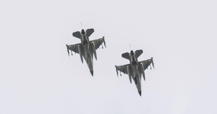 O dronă din Rusia a pătruns în spațiul aerian românesc. MApN a trimis în zbor avioane F-16.