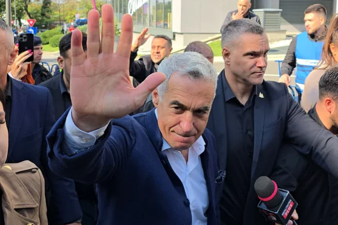 Călin Georgescu, acuzat de „antiromânism” de către Bolojan. Corelații ciudate între avorturi și anularea scrutinelor.