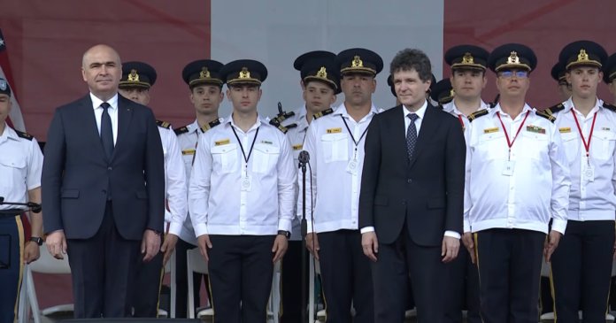 Nicușor Dan și Ilie Bolojan la evenimentul dedicat Zilei Independenței SUA, desfășurat la ambasadă...
