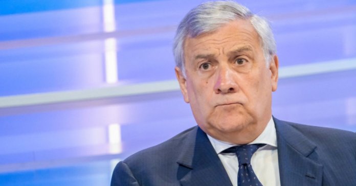 Italia are de gând să ceară suspendarea Spaniei din Spațiul Schengen. Argumentul invocat de Antonio Tajani.