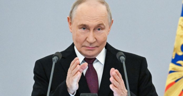 Oficial rus: Putin ia în calcul atacuri împotriva facilităților NATO din România (Reuters)