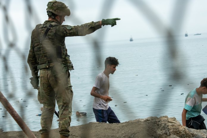 Criza migrației în Ceuta, Spania: De la „Europa adormită se revoltă la migrație” la „48.000 din 50.000 au fost deja respinși”